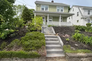 1885 Chapel St, New Haven, CT 06515 - Photo 2