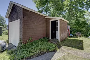 81 Chestnut St, Windham, CT 06226 - Photo 4