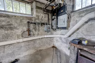 81 Chestnut St, Windham, CT 06226 - Photo 34
