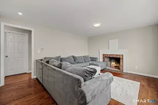 210 Stratfield Pl, Bridgeport, CT 06606 - Photo 10