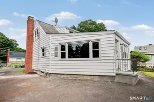 210 Stratfield Pl, Bridgeport, CT 06606 - Photo 6