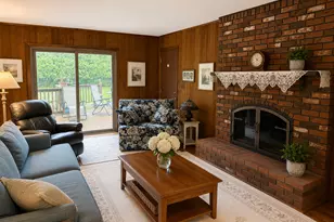 200 Old Coach Ln, Stratford, CT 06614 - Photo 18