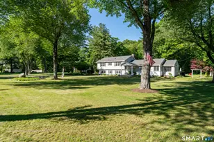 121 Thornwood Rd, Stamford, CT 06903 - Photo 32