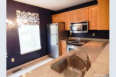 629 Danbury Road #40, Ridgefield, CT 06877 - Photo 2
