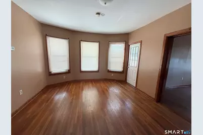 1662 Fairfield Avenue #2nd fl, Bridgeport, CT 06605 - Photo 2