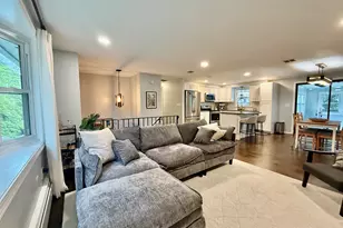 32 Cullen Ave, West Haven, CT 06516 - Photo 8
