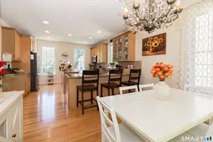 9 Washington Cir, Southbury, CT 06488 - Photo 8