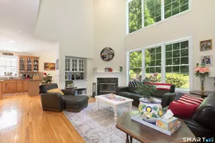 9 Washington Cir, Southbury, CT 06488 - Photo 12