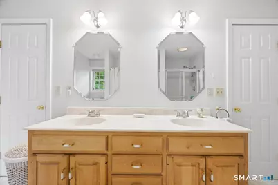 30 Yorkshire Drive, Waterford, CT 06385 - Photo 32