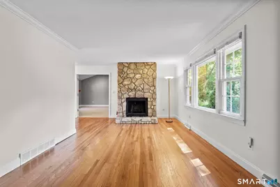 7 Winthrop Drive, Shelton, CT 06484 - Photo 4