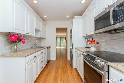33 Strathmore Lane #33, Norwalk, CT 06880 - Photo 18