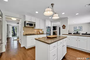 23 Peaslee Hill, West Hartford, CT 06117 - Photo 8
