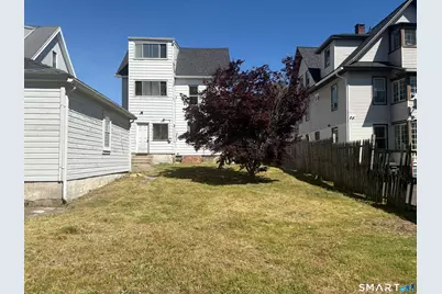 231 Goddard Avenue #1st Floor, Bridgeport, CT 06610 - Photo 14