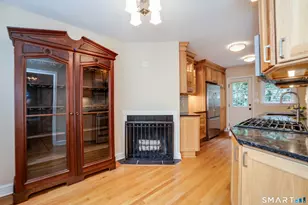1040 Farmington Ave, West Hartford, CT 06107 - Photo 16
