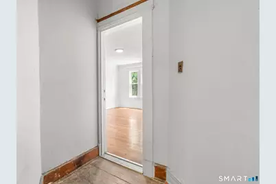 132 Bunker Hill Avenue #3, Waterbury, CT 06708 - Photo 14