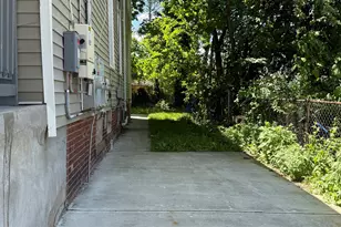 74 Starr St, New Haven, CT 06511 - Photo 2