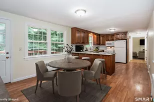 6 Stratton Ln, Simsbury, CT 06092 - Photo 10