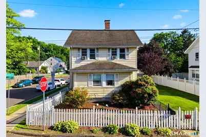 35 Faucett Street, Stamford, CT 06906 - Photo 1