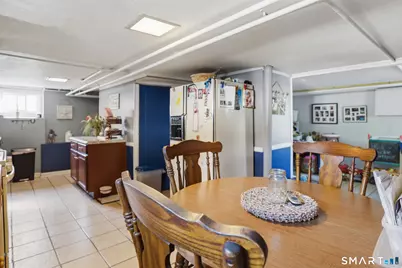 35 Faucett Street, Stamford, CT 06906 - Photo 18