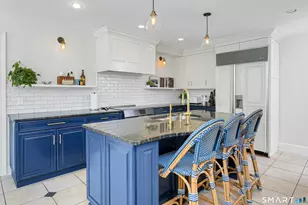 40 Willowmere Cir, Greenwich, CT 06878 - Photo 12
