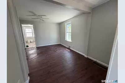 116 Hastings Street, Bridgeport, CT 06610 - Photo 10