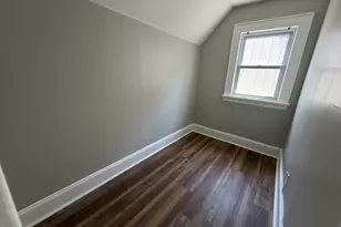 116 Hastings St, Bridgeport, CT 06610 - Photo 12