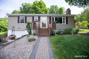 154 Meeting House Hill Rd, Durham, CT 06422 - Photo 2