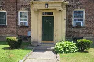 606 Wilmot Ave, Bridgeport, CT 06607 - Photo 1
