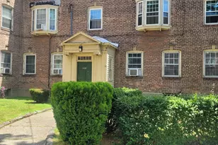 606 Wilmot Ave, Bridgeport, CT 06607 - Photo 2