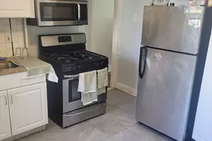 606 Wilmot Ave, Bridgeport, CT 06607 - Photo 14