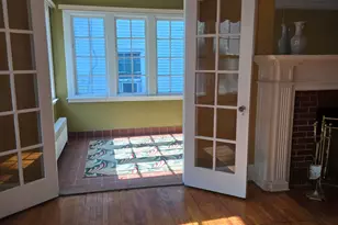 197 Ridgefield St, Hartford, CT 06112 - Photo 8