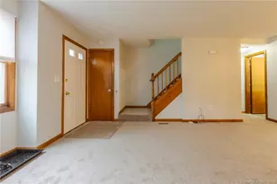 22 Windwood Dr, Windsor Locks, CT 06096 - Photo 10