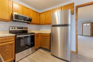 22 Windwood Dr, Windsor Locks, CT 06096 - Photo 16