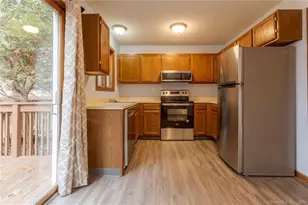 22 Windwood Dr, Windsor Locks, CT 06096 - Photo 20