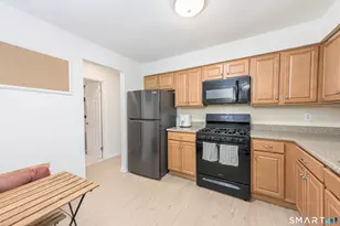 140 Thompson St, East Haven, CT 06513 - Photo 8