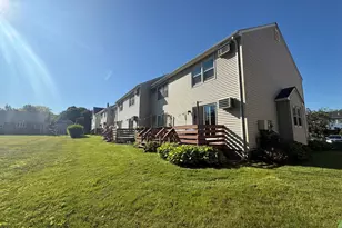 810 Broad St, Meriden, CT 06450 - Photo 6