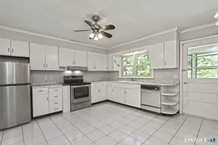 11 Winter St, Ansonia, CT 06401 - Photo 10