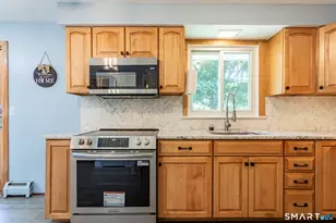 50 Horizon Cir, South Windsor, CT 06074 - Photo 14