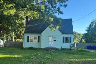482 Ash Dr, Windsor Locks, CT 06096 - Photo 1