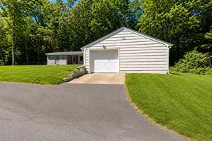 22 Circle Dr, Ashford, CT 06278 - Photo 4