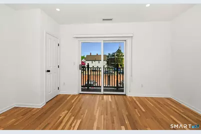 23 Dolsen Place, Stamford, CT 06901 - Photo 16