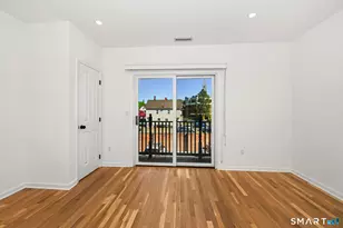 23 Dolsen Pl, Stamford, CT 06901 - Photo 16