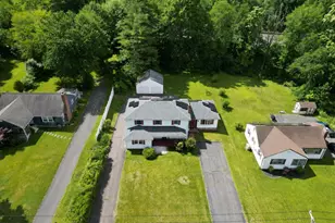 521 W Wolcott Ave, Windsor, CT 06095 - Photo 1