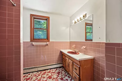 521 West Wolcott Avenue, Windsor, CT 06095 - Photo 34