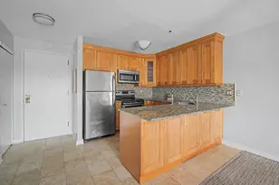 104 North St, Stamford, CT 06902 - Photo 1