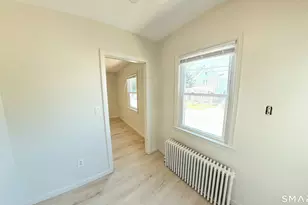 3 Pasco St, Meriden, CT 06451 - Photo 8