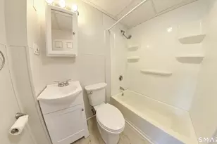 3 Pasco St, Meriden, CT 06451 - Photo 12