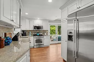 107 Knapp St, Stamford, CT 06907 - Photo 6