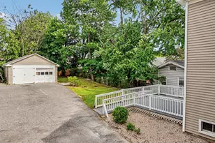 321 Glenbrook Rd, Stamford, CT 06906 - Photo 32