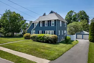 180 Rockland Rd, Fairfield, CT 06825 - Photo 2